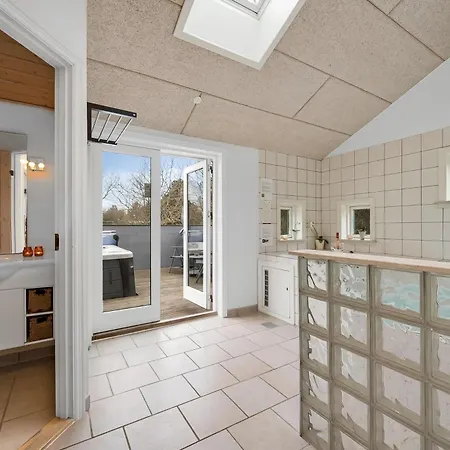 Lovely With Large Outdoor Spa, Indoor And Sauna Close To Ringkobing Fjord, * Skjern